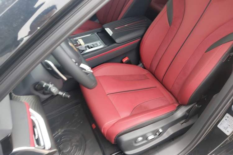 Used Hongqi H6 2025 2.0T ZhiShang Version Left Front Seat