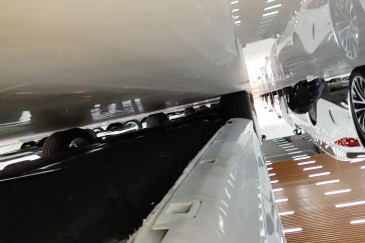 Used Hongqi H6 2025 2.0T ZhiMei Edition Left Side Sill