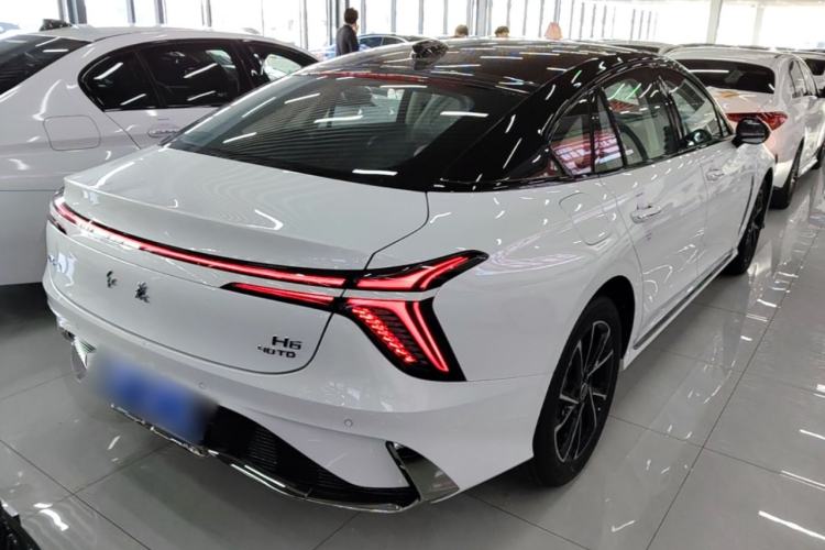 Used Hongqi H6 2025 2.0T ZhiMei Edition Rear Right 45 Deg