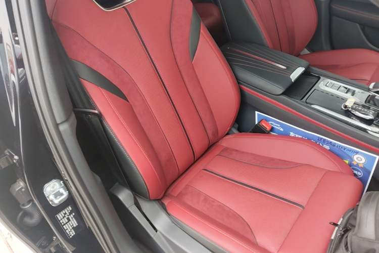 Used Hongqi H6 2025 2.0T ZhiShang Version Right Front Seat
