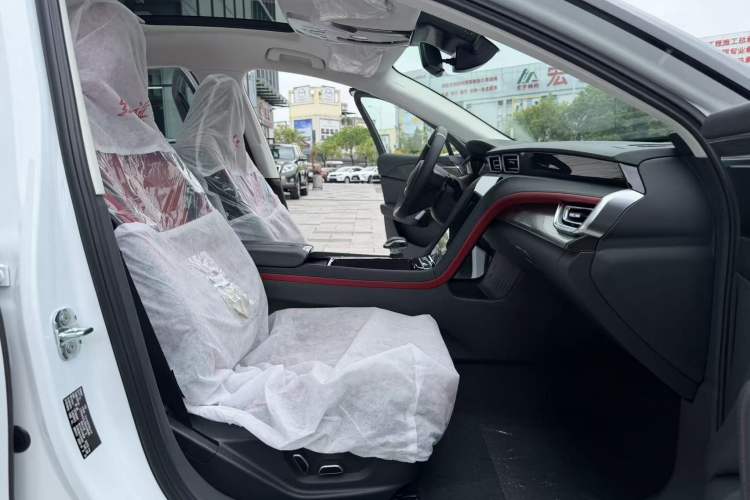 Used Hongqi H6 2025 2.0T ZhiMei Edition Right Front Seat