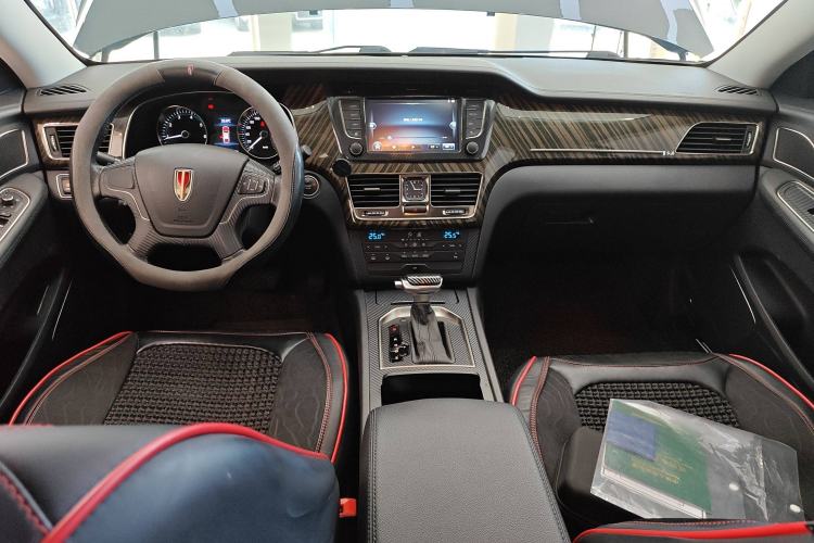 Used Hongqi H7 2021 1.8T Comfort Edition Center Console