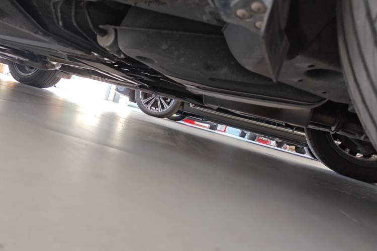 Used Hongqi H7 2021 1.8T Comfort Edition Chassis Rear Left
