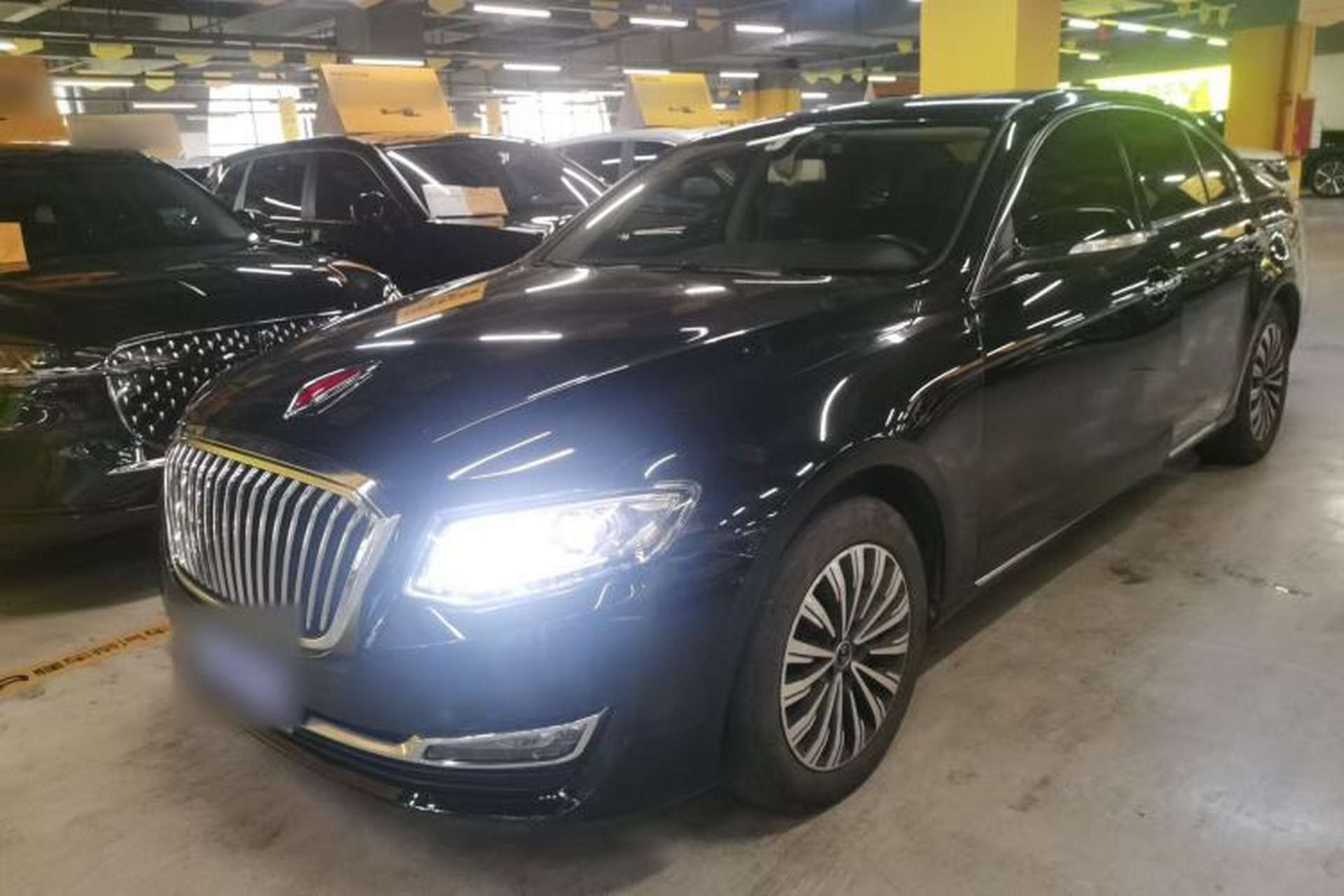 Used Hongqi H7 2018 2.0T Elite Edition Front Left 45 Deg