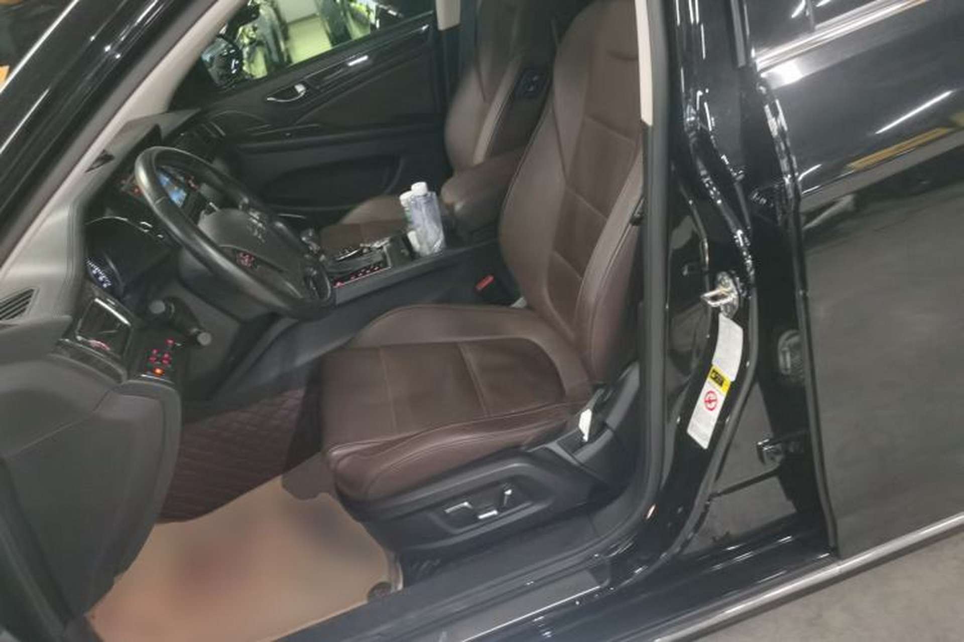 Used Hongqi H7 2018 2.0T Elite Edition Left Front Seat
