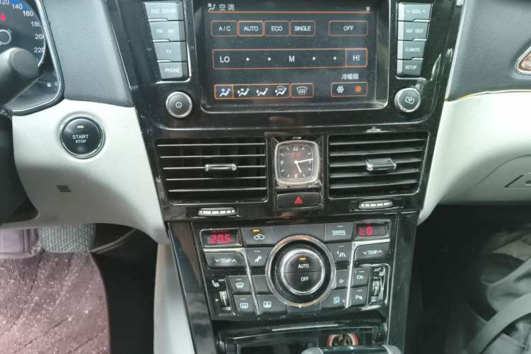 Used Hongqi H7  Audio And AC Panel
