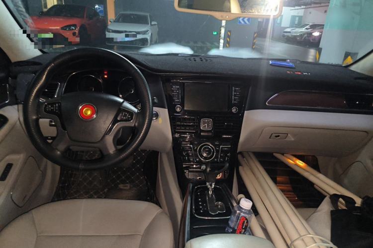 Used Hongqi H7 2013 3.0L Prestige Model Center Console