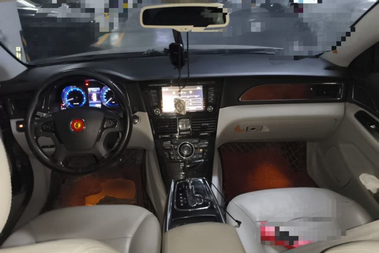 Used Hongqi H7 2013 3.0L Luxury Model Center Console