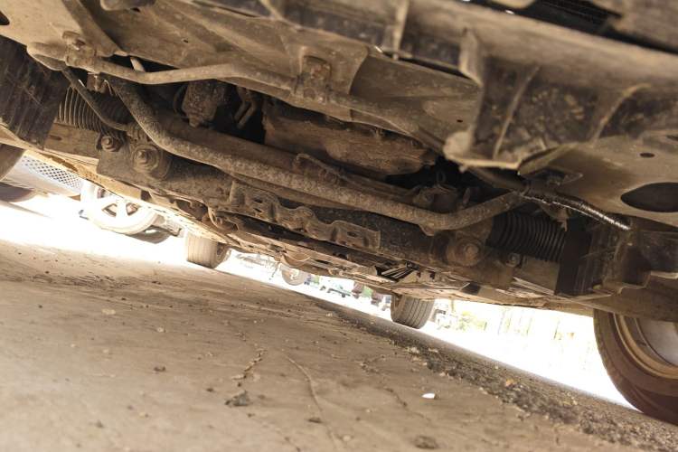 Used Hongqi H7 2013 2.0T Luxury Model Chassis Front