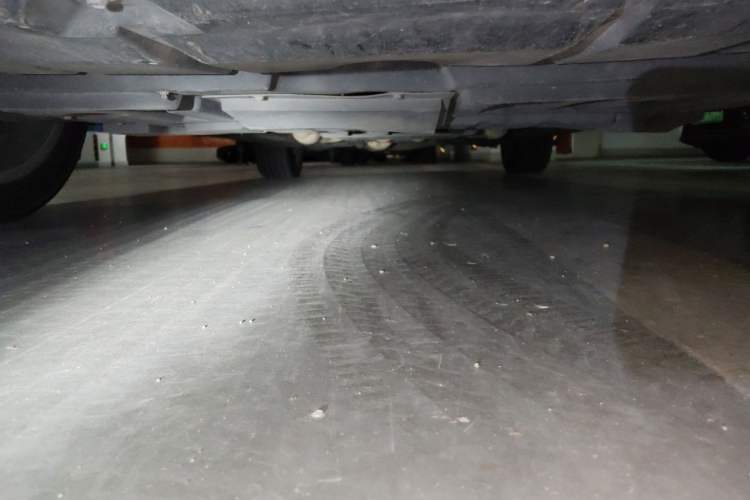 Used Hongqi H7 2013 3.0L Prestige Model Chassis Front