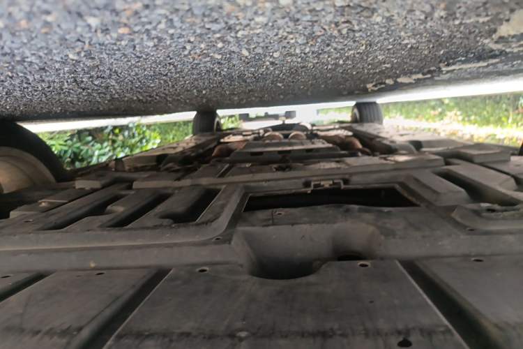 Used Hongqi H7 2013 3.0L Prestige Model Chassis Front