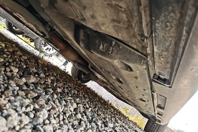 Used Hongqi H7 2013 2.0T Luxury Model Chassis Front Left