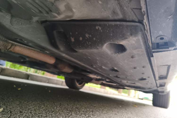 Used Hongqi H7  Chassis Front Left
