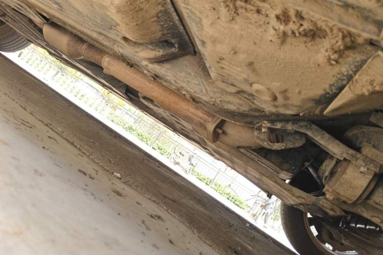 Used Hongqi H7 2013 2.0T Luxury Model Chassis Front Right