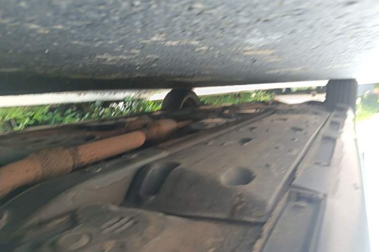 Used Hongqi H7 2013 3.0L Prestige Model Chassis Front Right