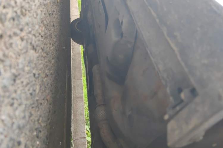 Used Hongqi H7 2013 2.5L Prestige Model Chassis Front Right