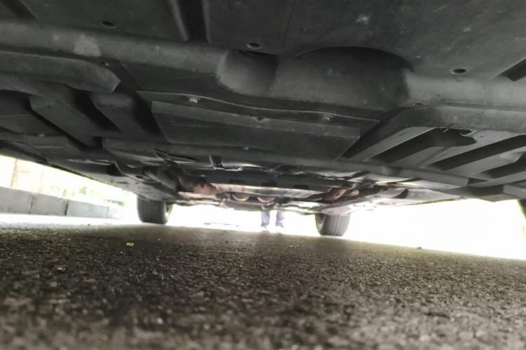 Used Hongqi H7  Chassis Front