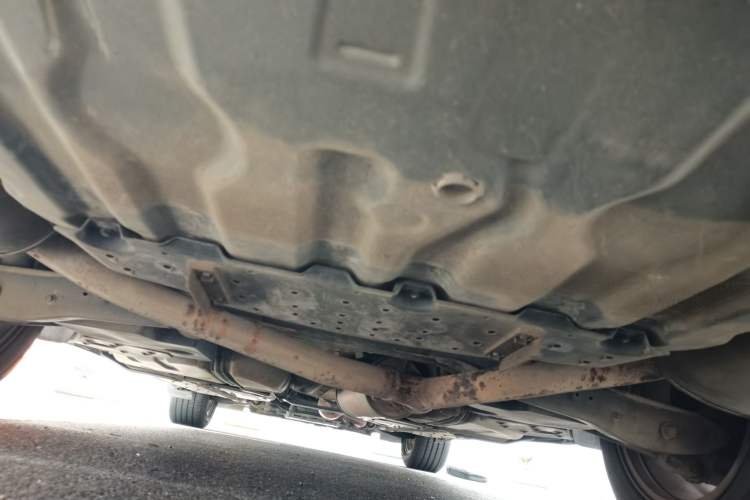 Used Hongqi H7 2013 2.0T Luxury Model Chassis Rear