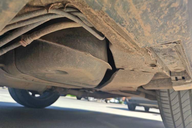 Used Hongqi H7 2013 3.0L Prestige Model Chassis Rear Left