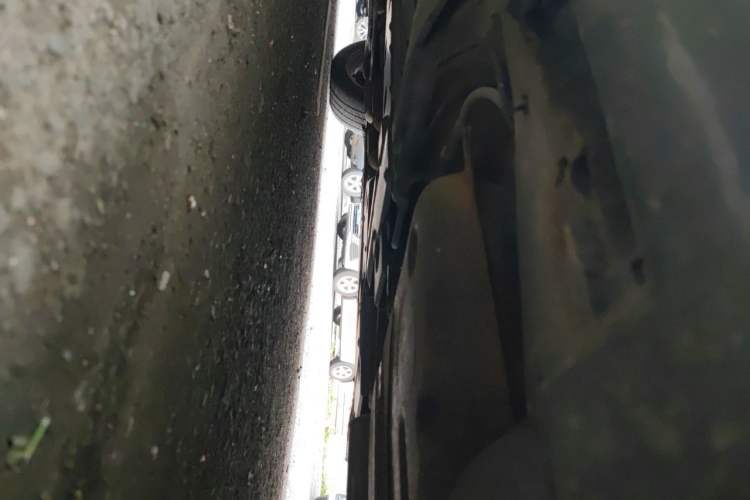 Used Hongqi H7 2013 2.5L Prestige Model Chassis Rear Left