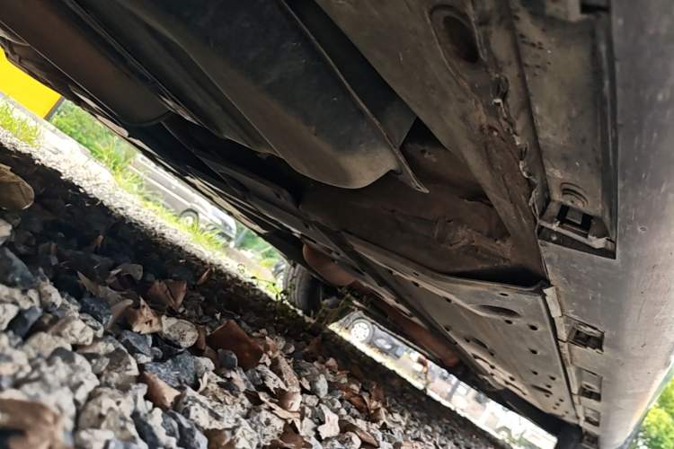 Used Hongqi H7 2013 2.0T Luxury Model Chassis Rear Right