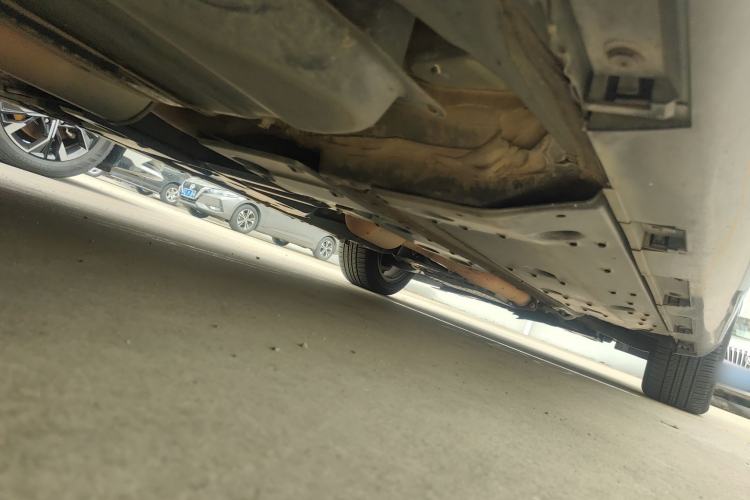 Used Hongqi H7 2013 2.0T Luxury Model Chassis Rear Right