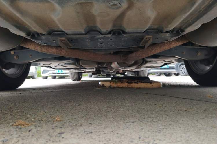 Used Hongqi H7 2013 2.0T Luxury Model Chassis Rear