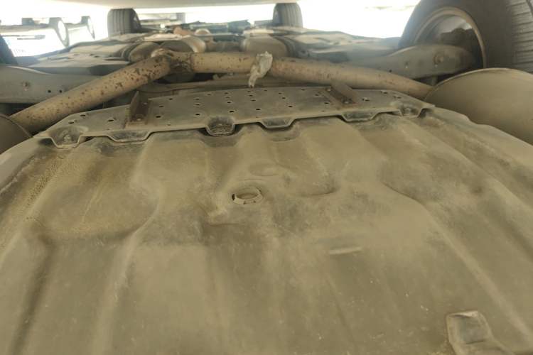 Used Hongqi H7 2013 2.0T Luxury Model Chassis Rear