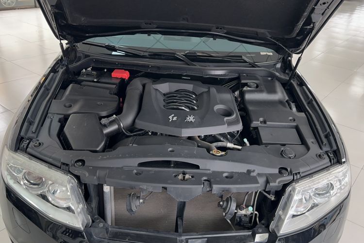 Used Hongqi H7 2013 2.5L Prestige Model Engine Bay