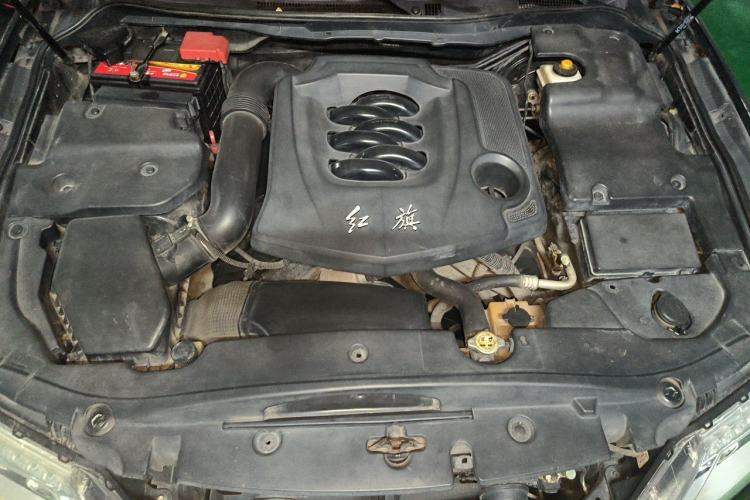 Used Hongqi H7 2013 3.0L Prestige Model Engine Bay
