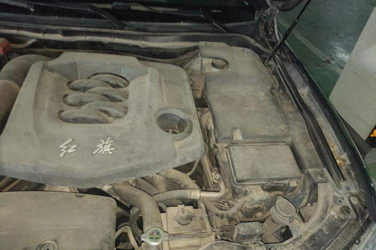 Used Hongqi H7 2013 3.0L Prestige Model Engine Bay Left