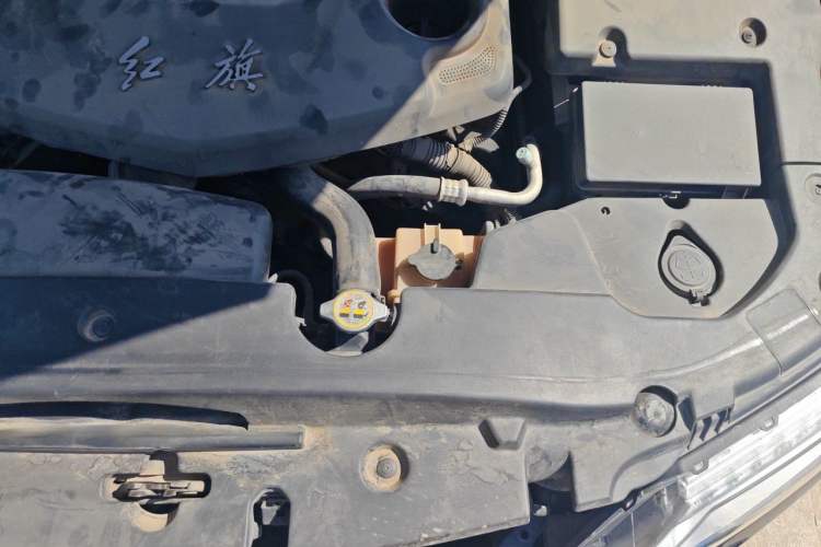 Used Hongqi H7 2013 3.0L Prestige Model Engine Bay Left