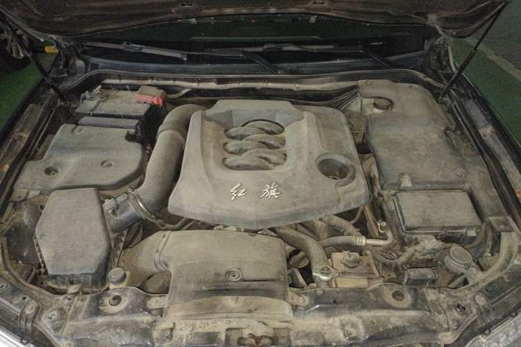 Used Hongqi H7 2013 3.0L Prestige Model Engine Bay
