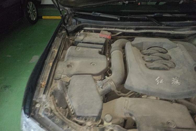 Used Hongqi H7 2013 3.0L Prestige Model Engine Bay Right