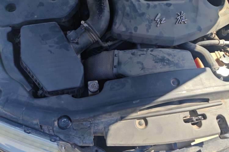 Used Hongqi H7 2013 3.0L Prestige Model Engine Bay Right