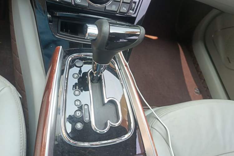 Used Hongqi H7 2013 3.0L Prestige Model Gear Lever
