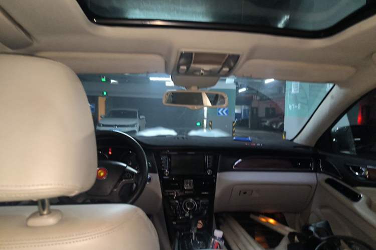 Used Hongqi H7 2013 3.0L Prestige Model Headliner