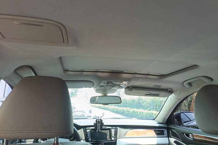 Used Hongqi H7 2013 3.0L Prestige Model Headliner