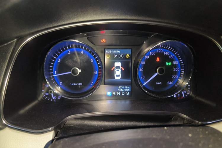 Used Hongqi H7 2013 3.0L Prestige Model Instrument Cluster