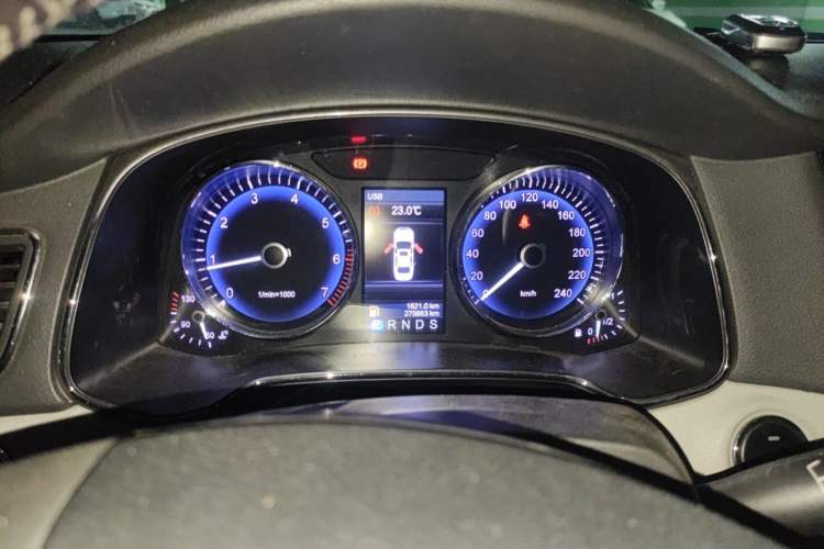 Used Hongqi H7 2013 3.0L Prestige Model Instrument Cluster
