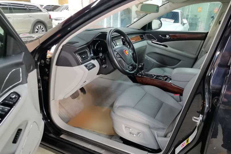 Used Hongqi H7 2013 3.0L Prestige Model Interior 3