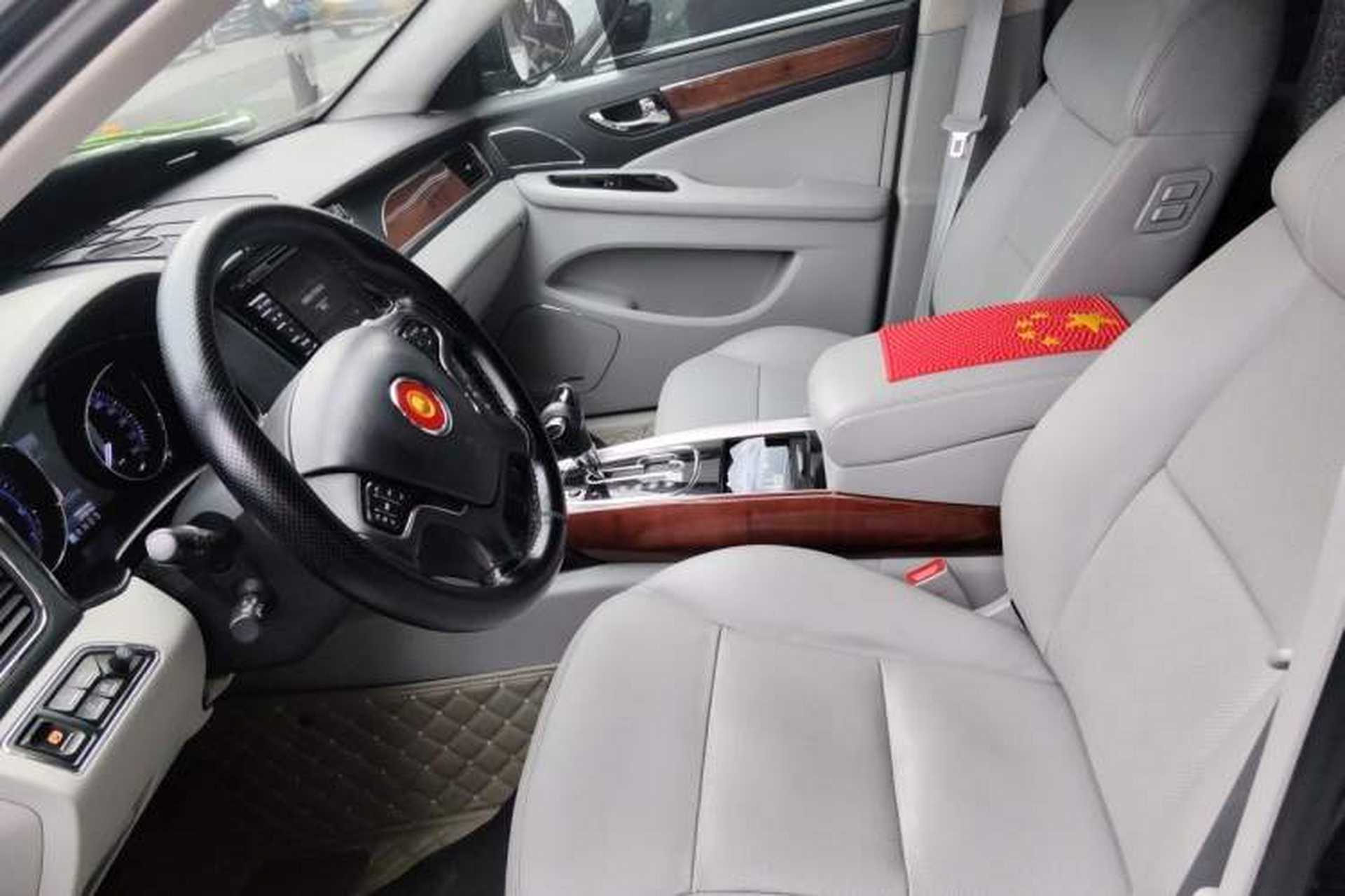 Used Hongqi H7 2013 2.0T Luxury Model Left Front Seat