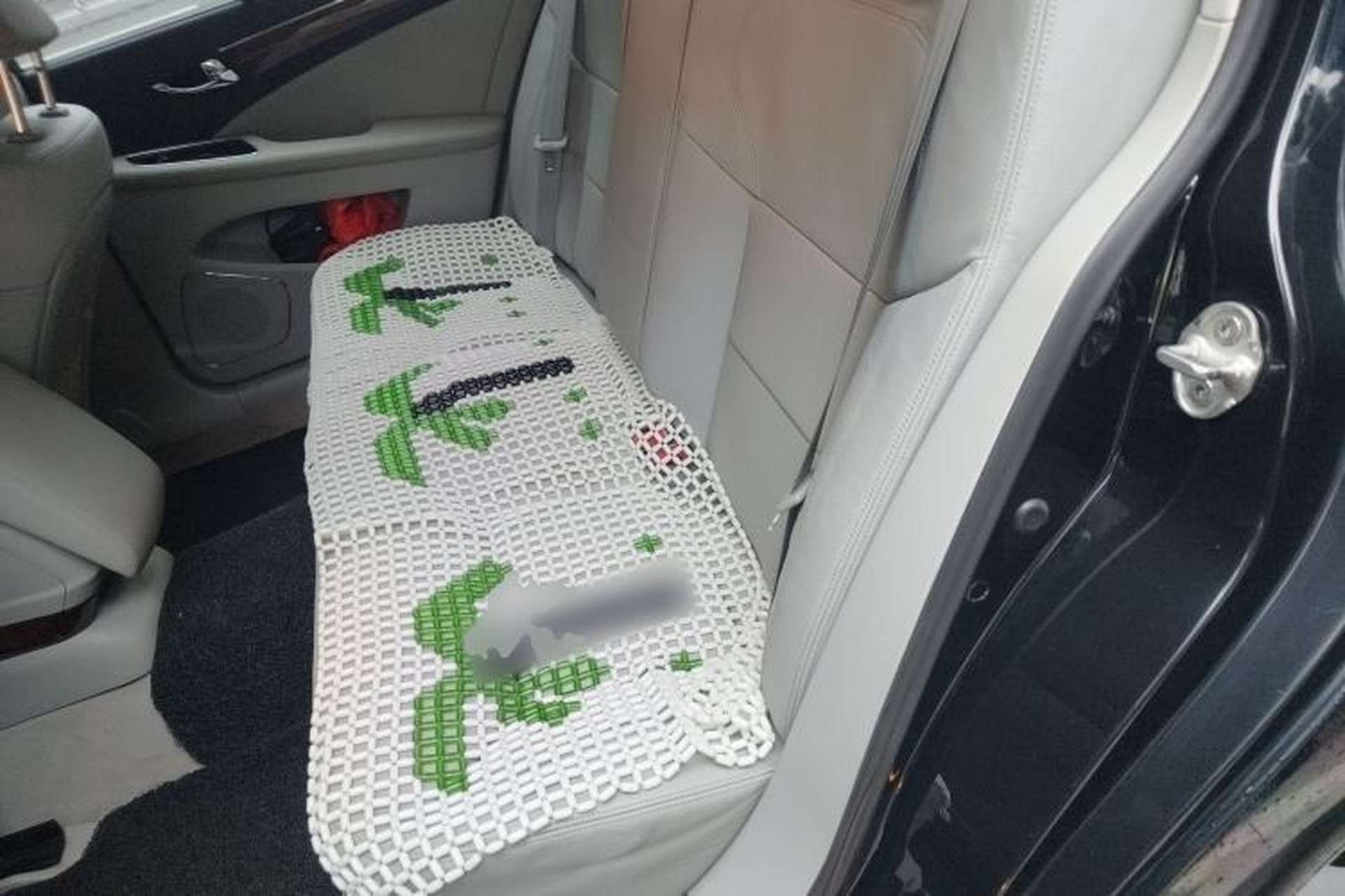 Used Hongqi H7 2013 2.0T Luxury Model Left Rear Seat
