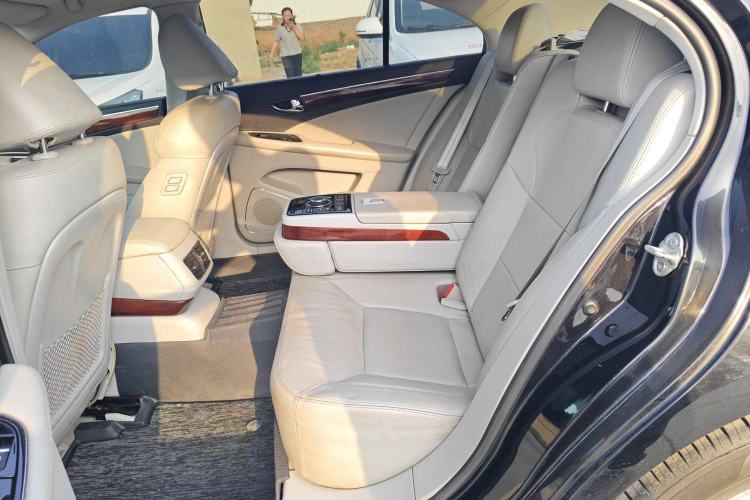Used Hongqi H7 2013 2.0T Luxury Model Left Rear Seat