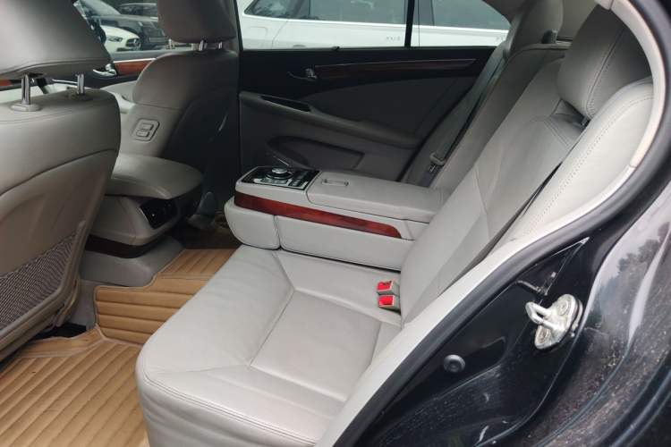 Used Hongqi H7 2013 2.0T Luxury Model Left Rear Seat