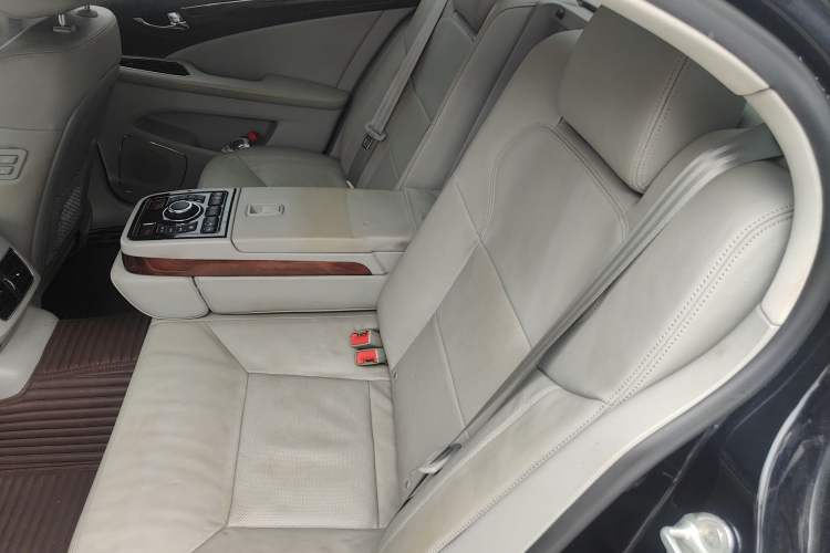 Used Hongqi H7 2013 2.0T Luxury Model Left Rear Seat