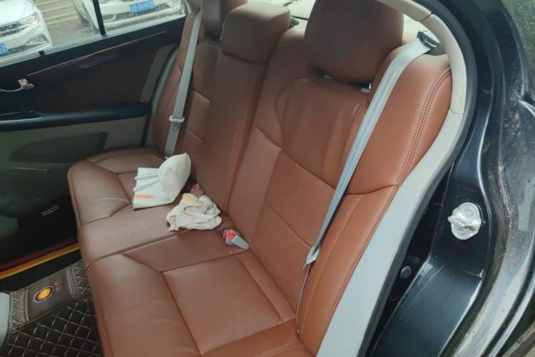 Used Hongqi H7 2013 2.5L Prestige Model Left Rear Seat