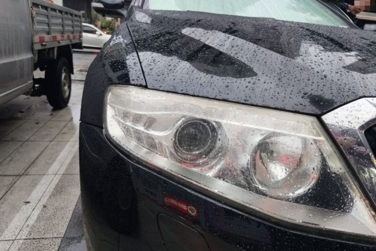 Used Hongqi H7 2013 2.0T Luxury Model Right Front Headlight