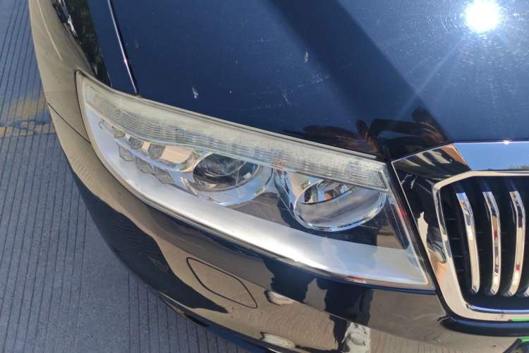 Used Hongqi H7 2013 3.0L Prestige Model Right Front Headlight