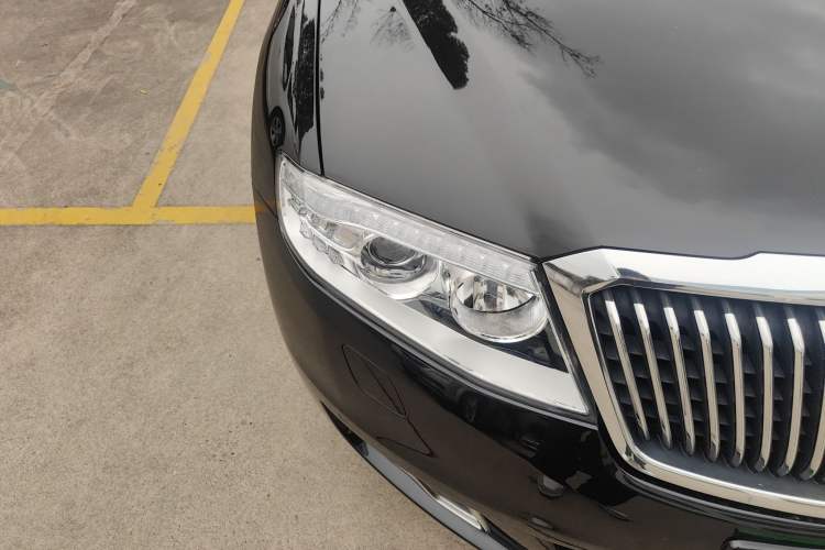 Used Hongqi H7 2013 2.0T Luxury Model Right Front Headlight
